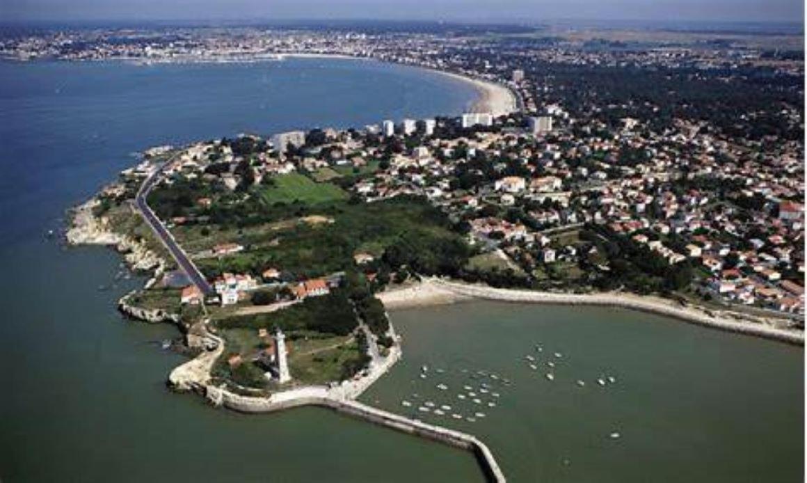 A 2 Pas De La Plage De La Vallieres 생죠지드디돈느 외부 사진